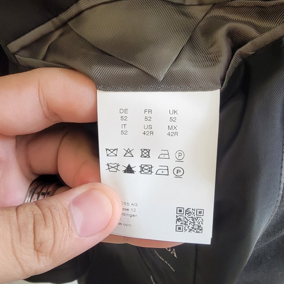 Suits Hugo Boss - Picture 2 of 4